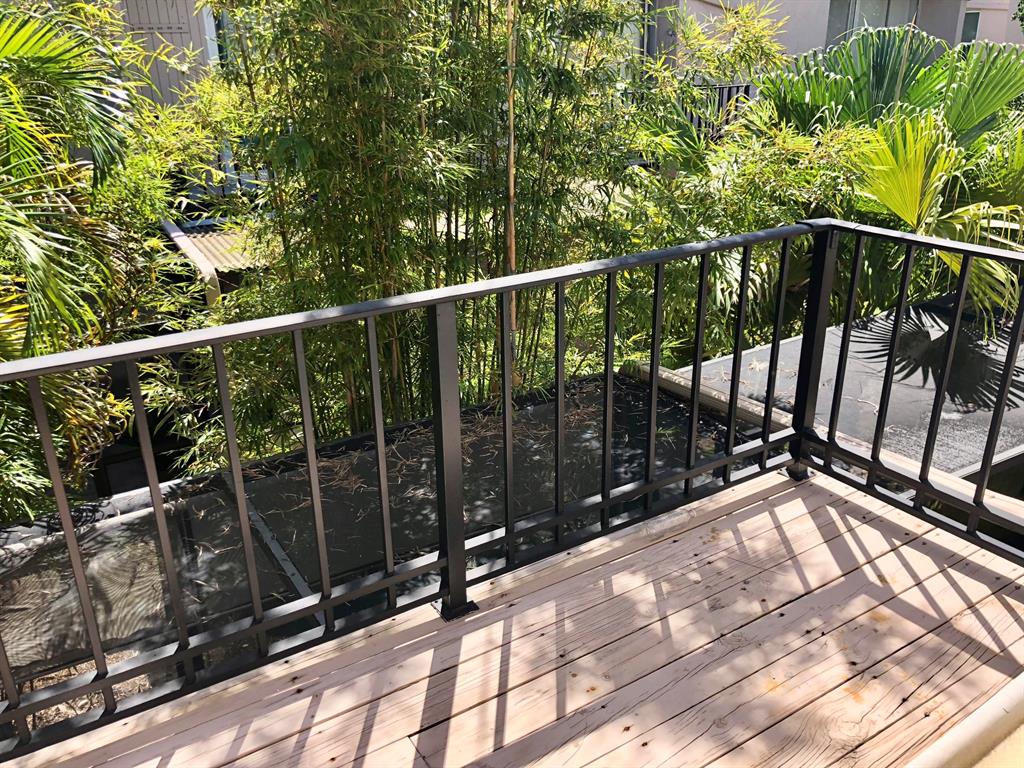 CYPRESS COVE CONDO - Residential