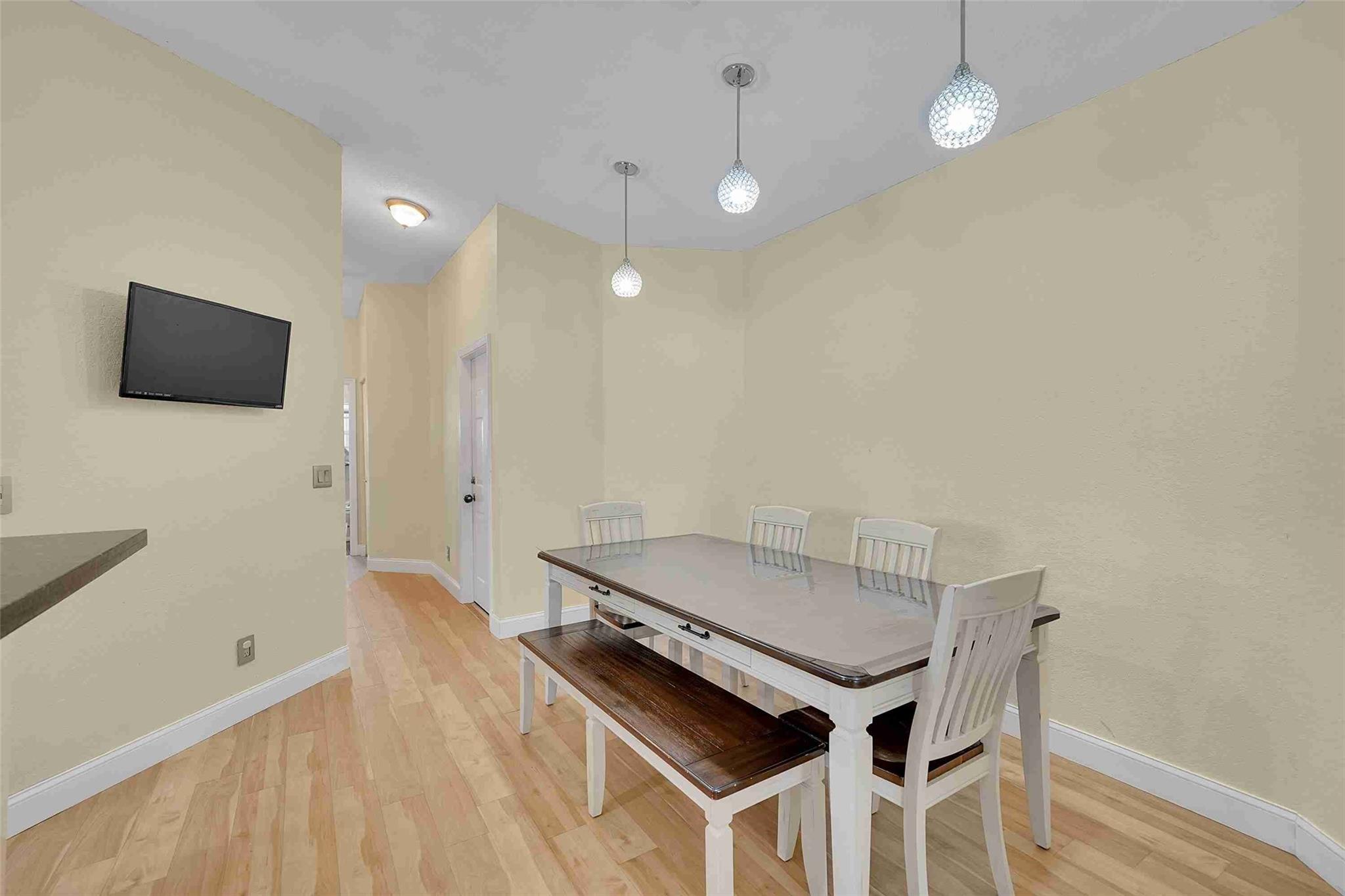 Addison Court - Residential