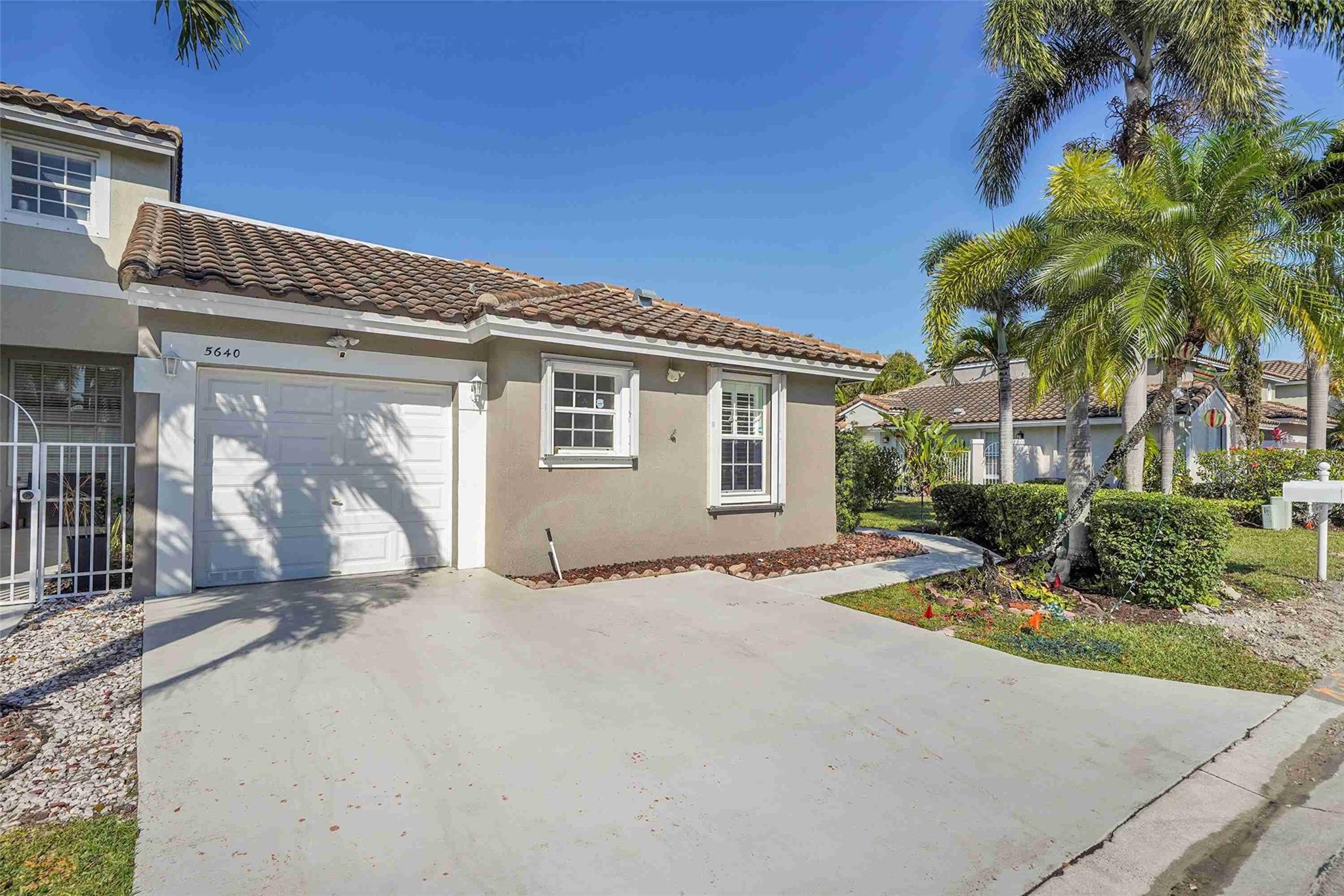 Addison Court - Residential