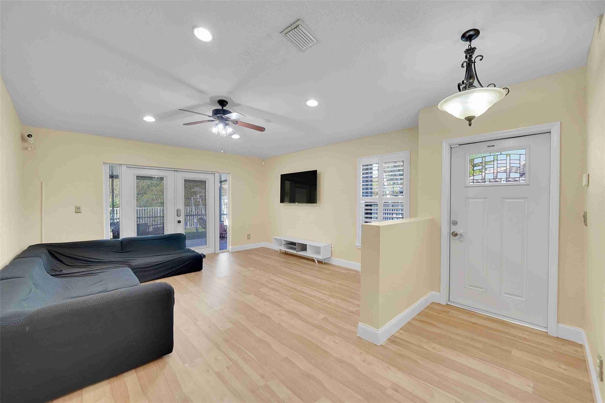 Addison Court - Residential