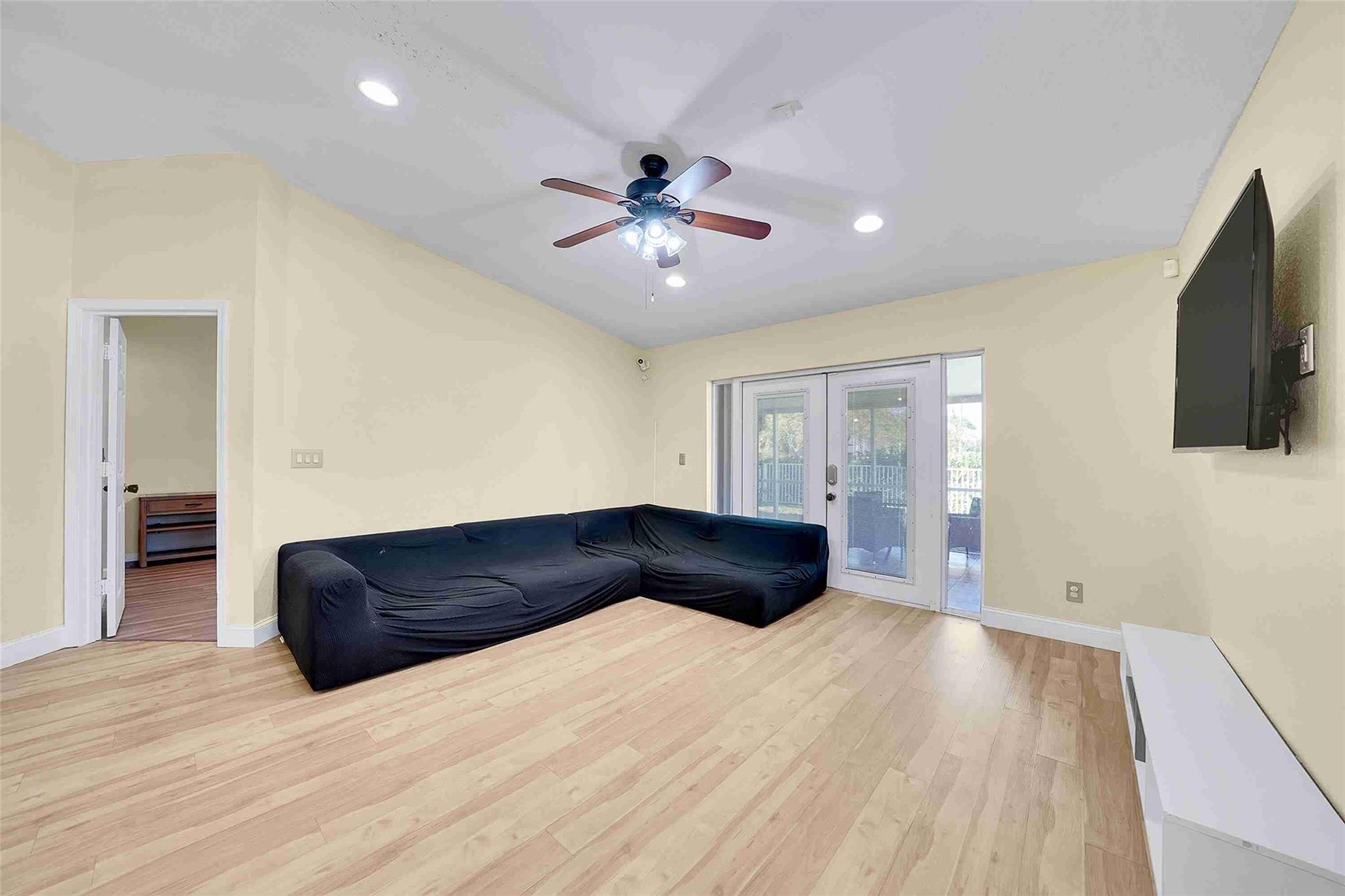 Addison Court - Residential