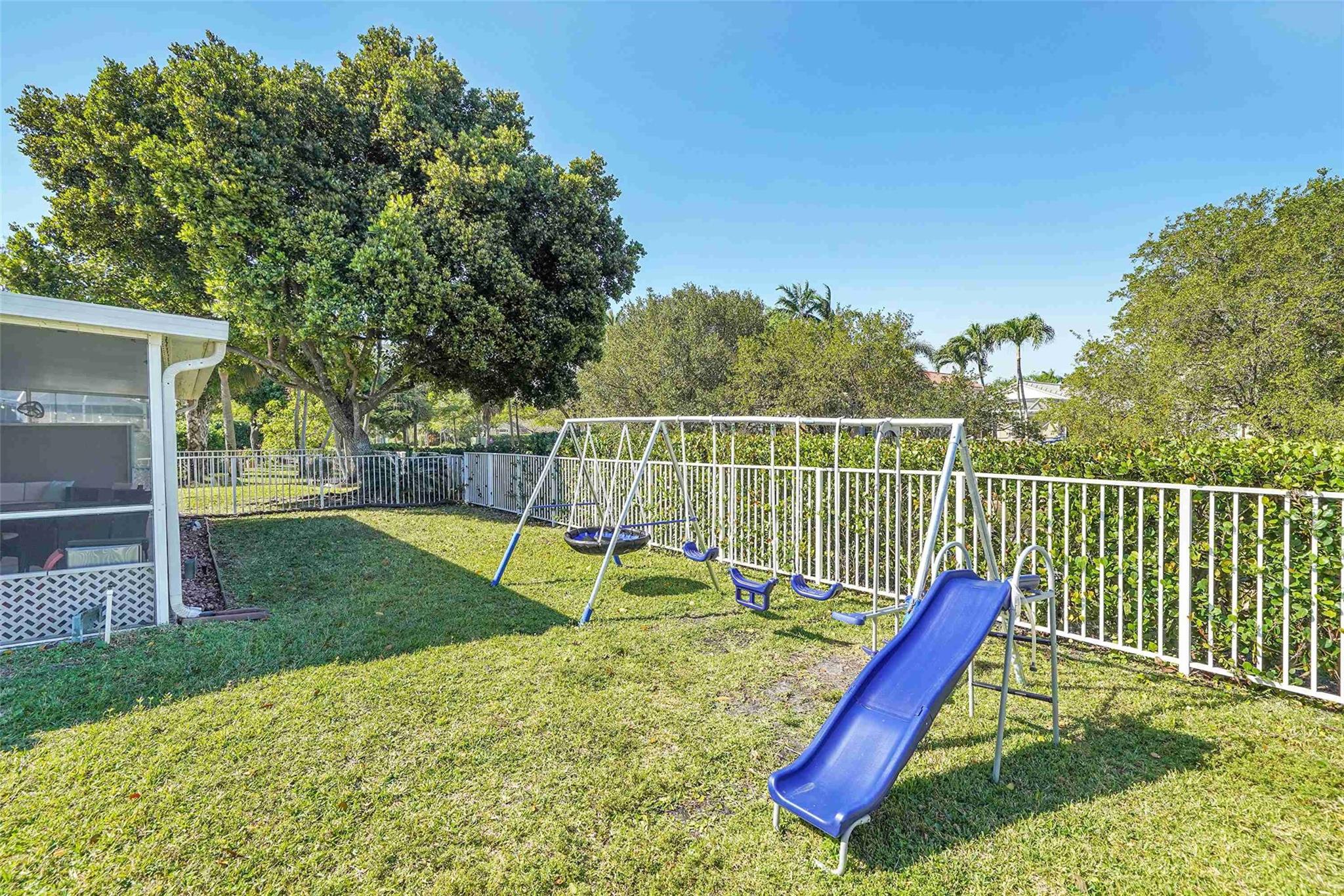 Addison Court - Residential