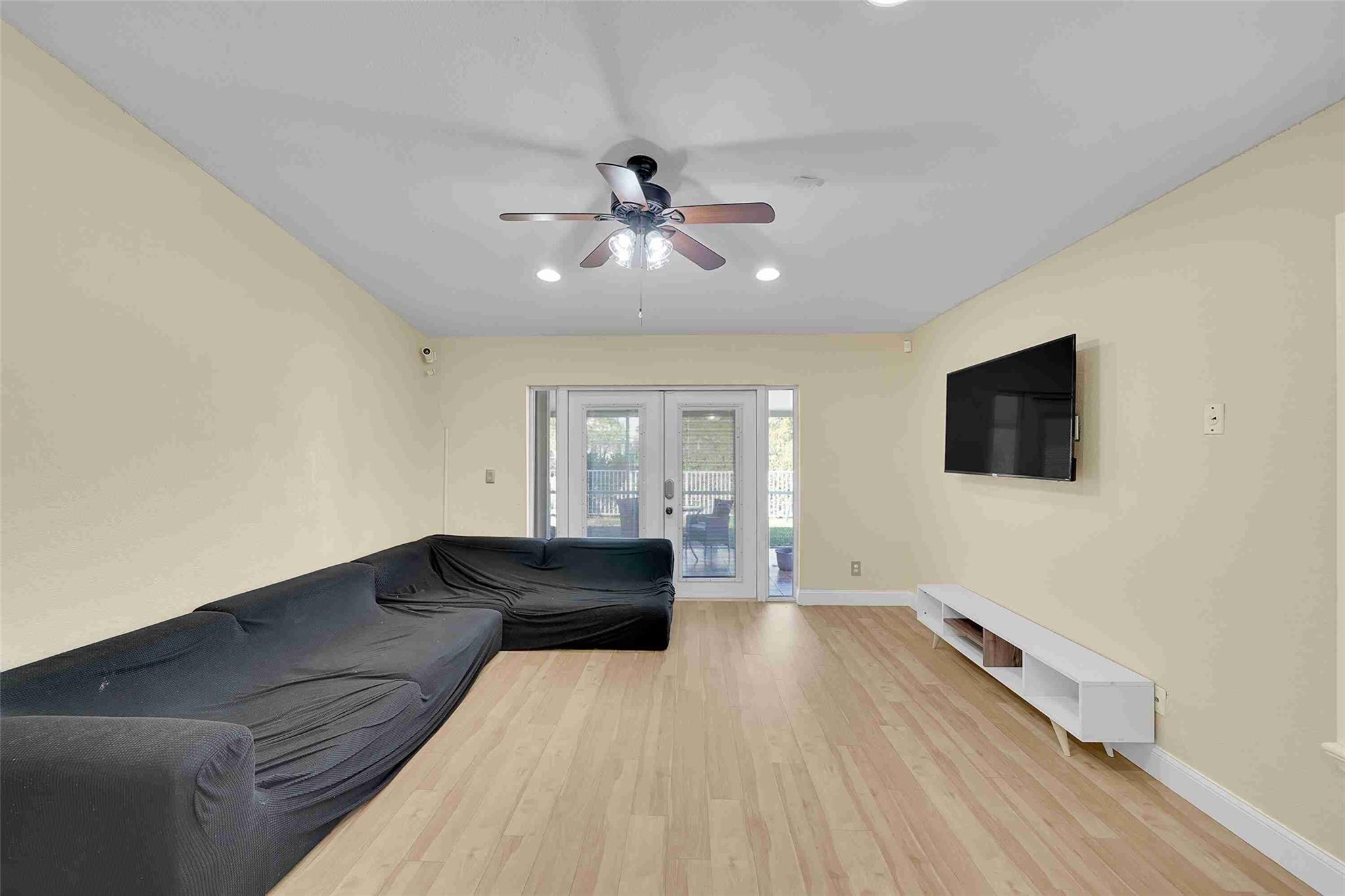 Addison Court - Residential