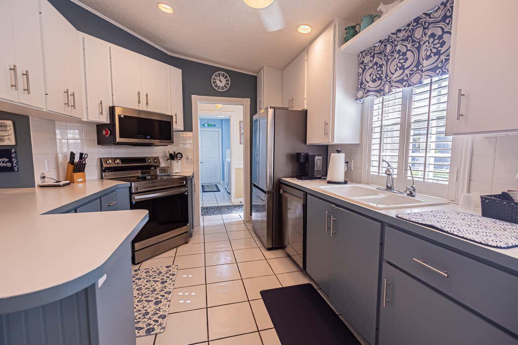 Photo of 1276 NW BENTLEY Circle #B, Port Saint Lucie, FL 34986 (MLS # B26057472)