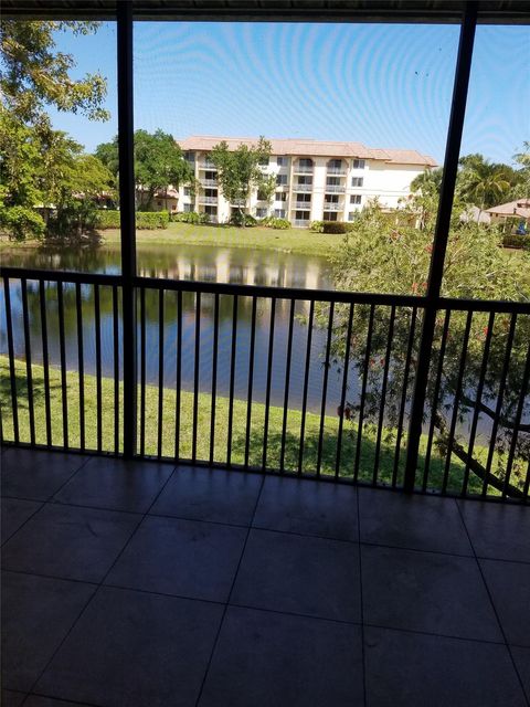 A home in Deerfield Beach