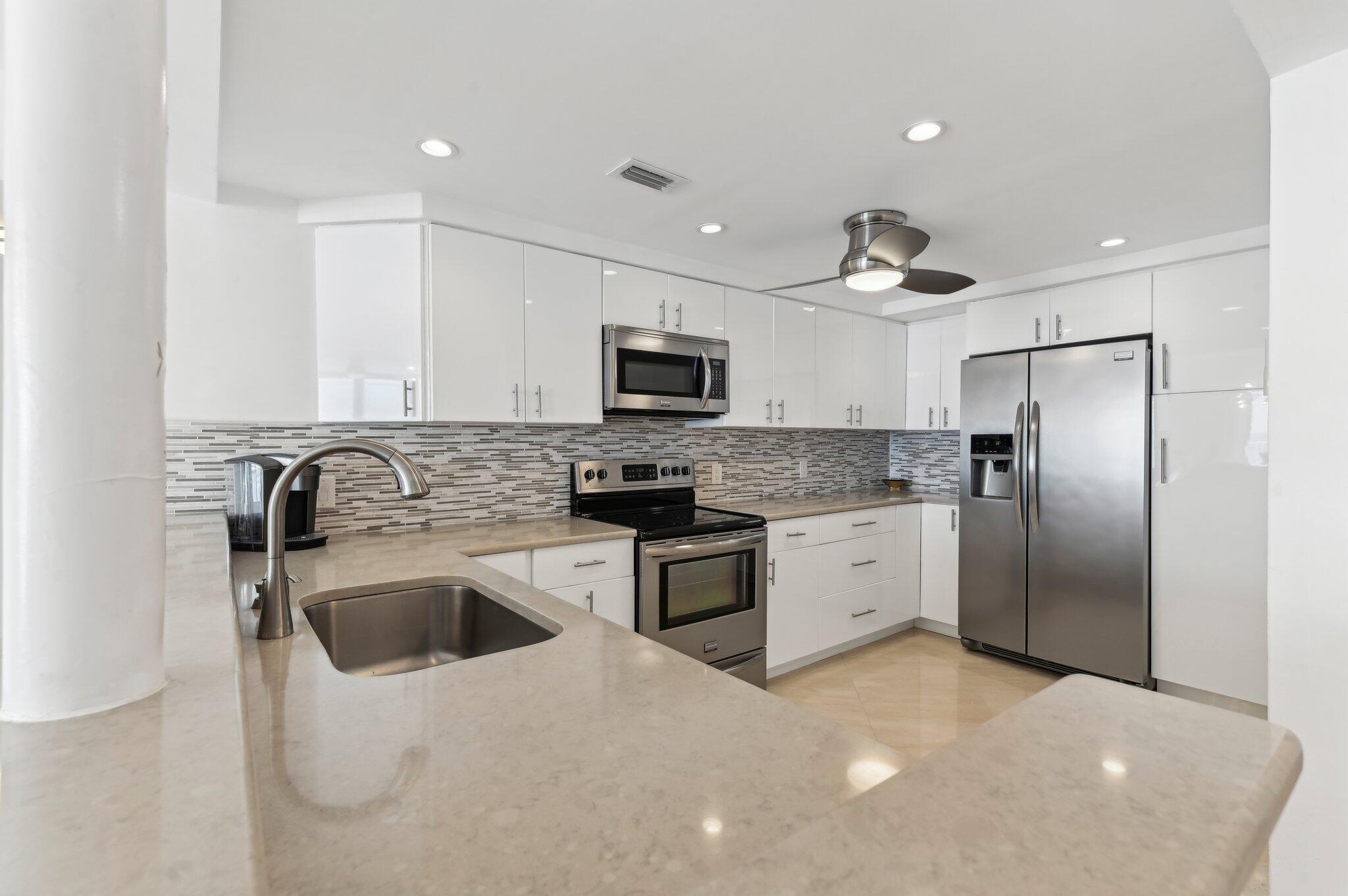 HORIZON EAST CONDO - Residential Lease