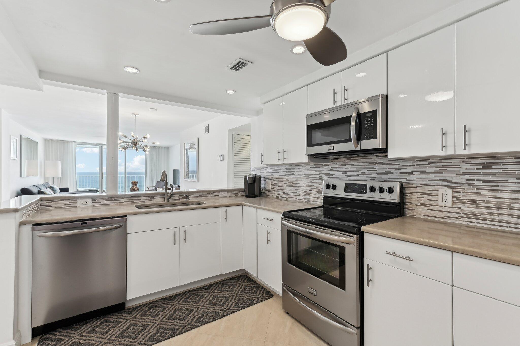 HORIZON EAST CONDO - Residential Lease