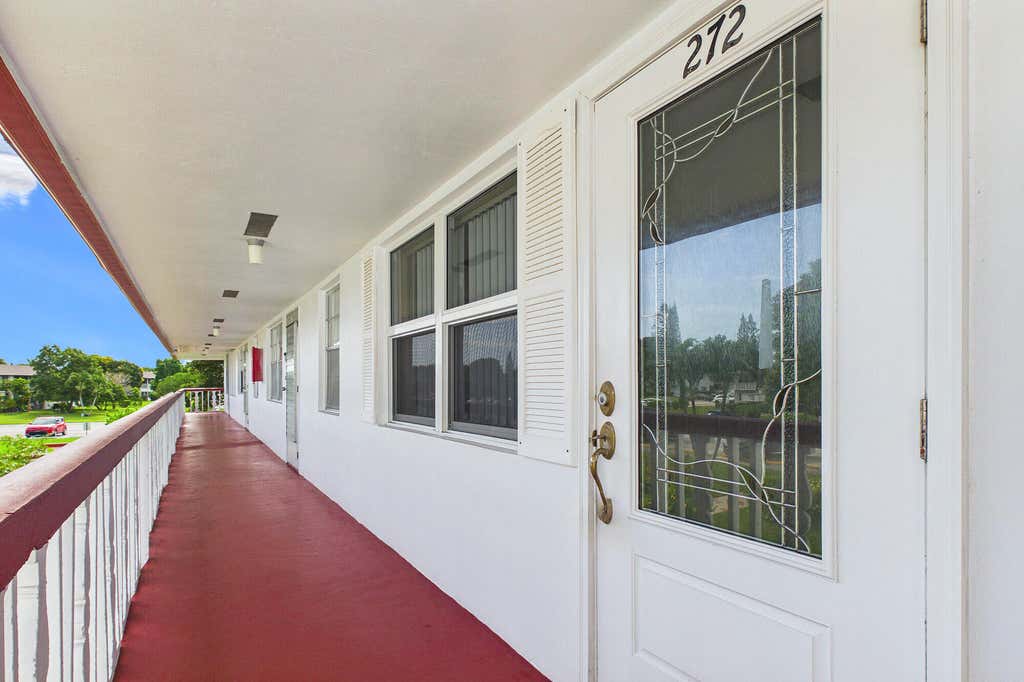 Photo of 272 NORTHAMPTON N, West Palm Beach, FL 33417 (MLS # B26060849)