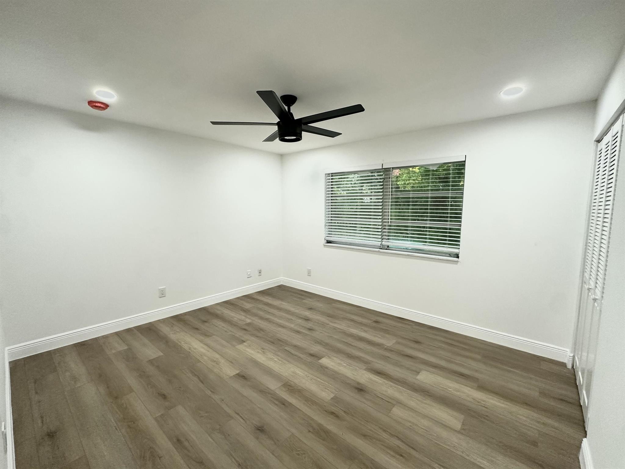 RIVER PARK UNIT 7 - Residential Lease