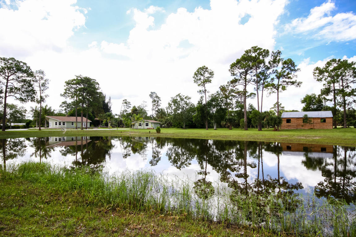 LOXAHATCHEE GROVES - Residential