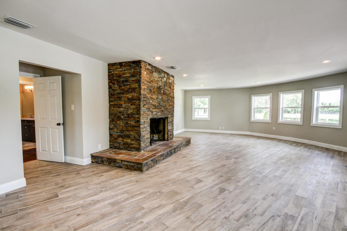 LOXAHATCHEE GROVES - Residential