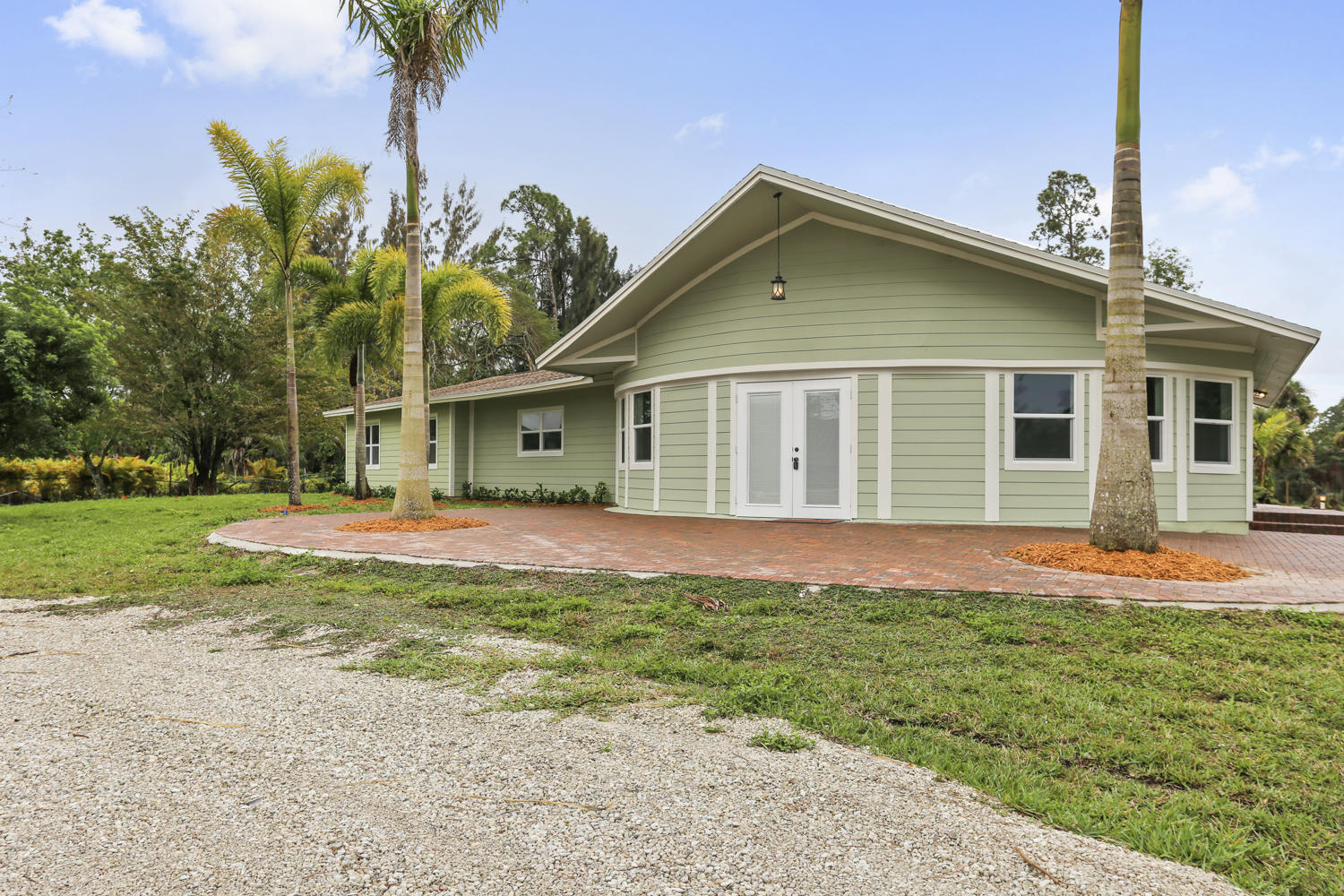 LOXAHATCHEE GROVES - Residential
