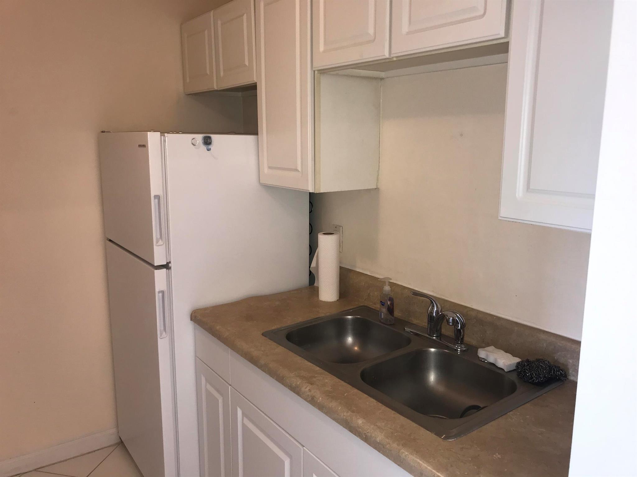 FAIRFIELD APTS CONDO - Residential Lease