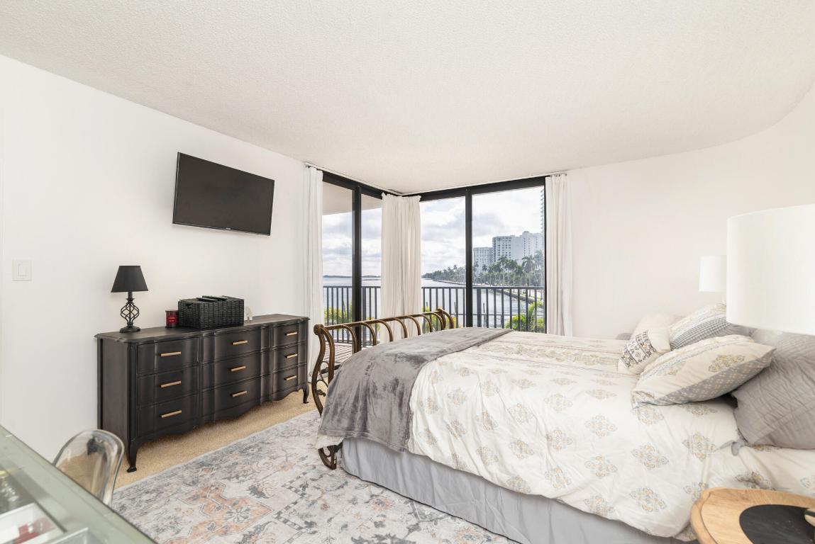 TRIANON CONDO - Residential Lease