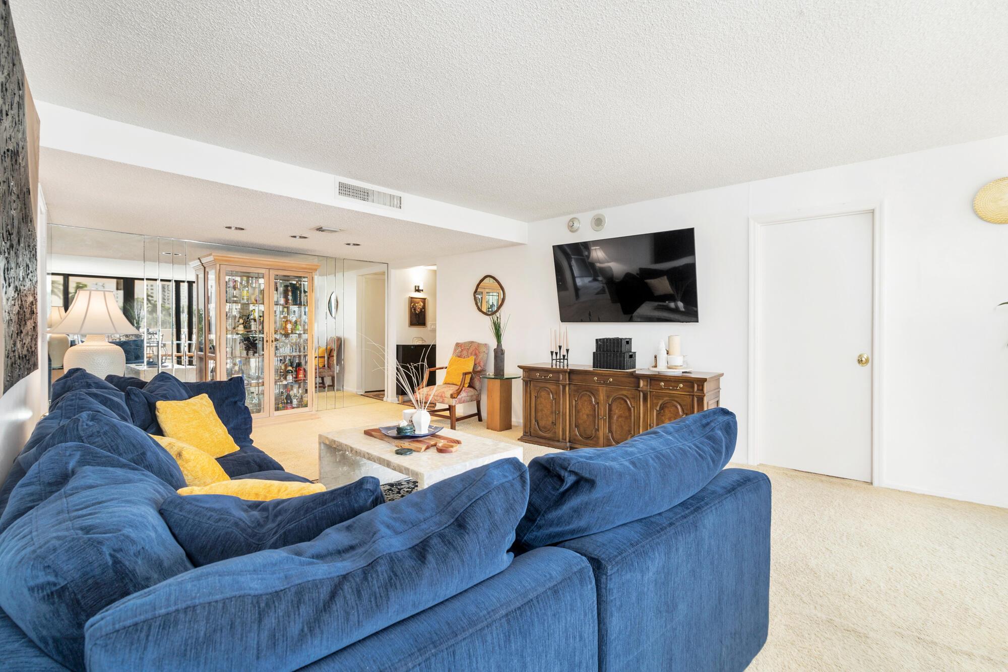 TRIANON CONDO - Residential Lease