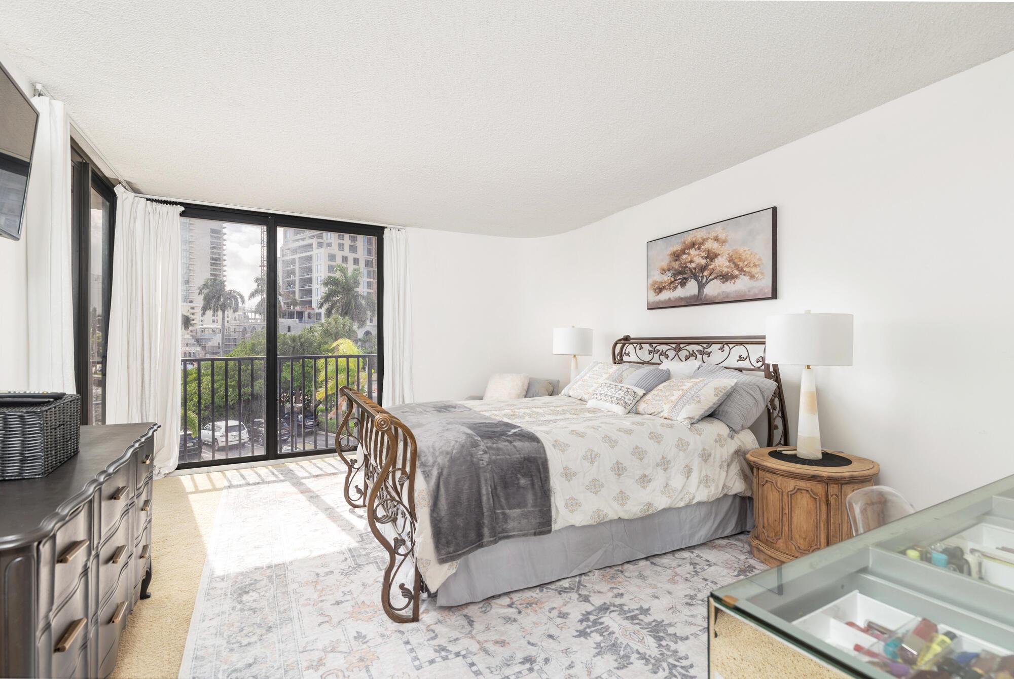 TRIANON CONDO - Residential Lease