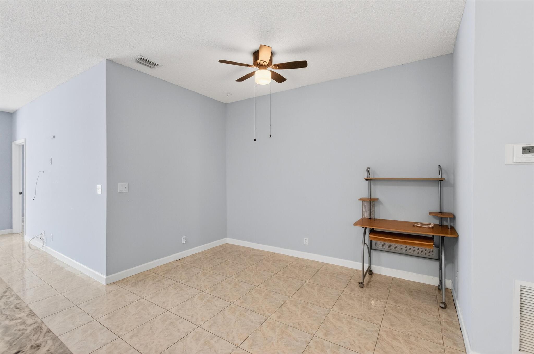 POINCIANA PLACE VILLAS CO - Residential Lease