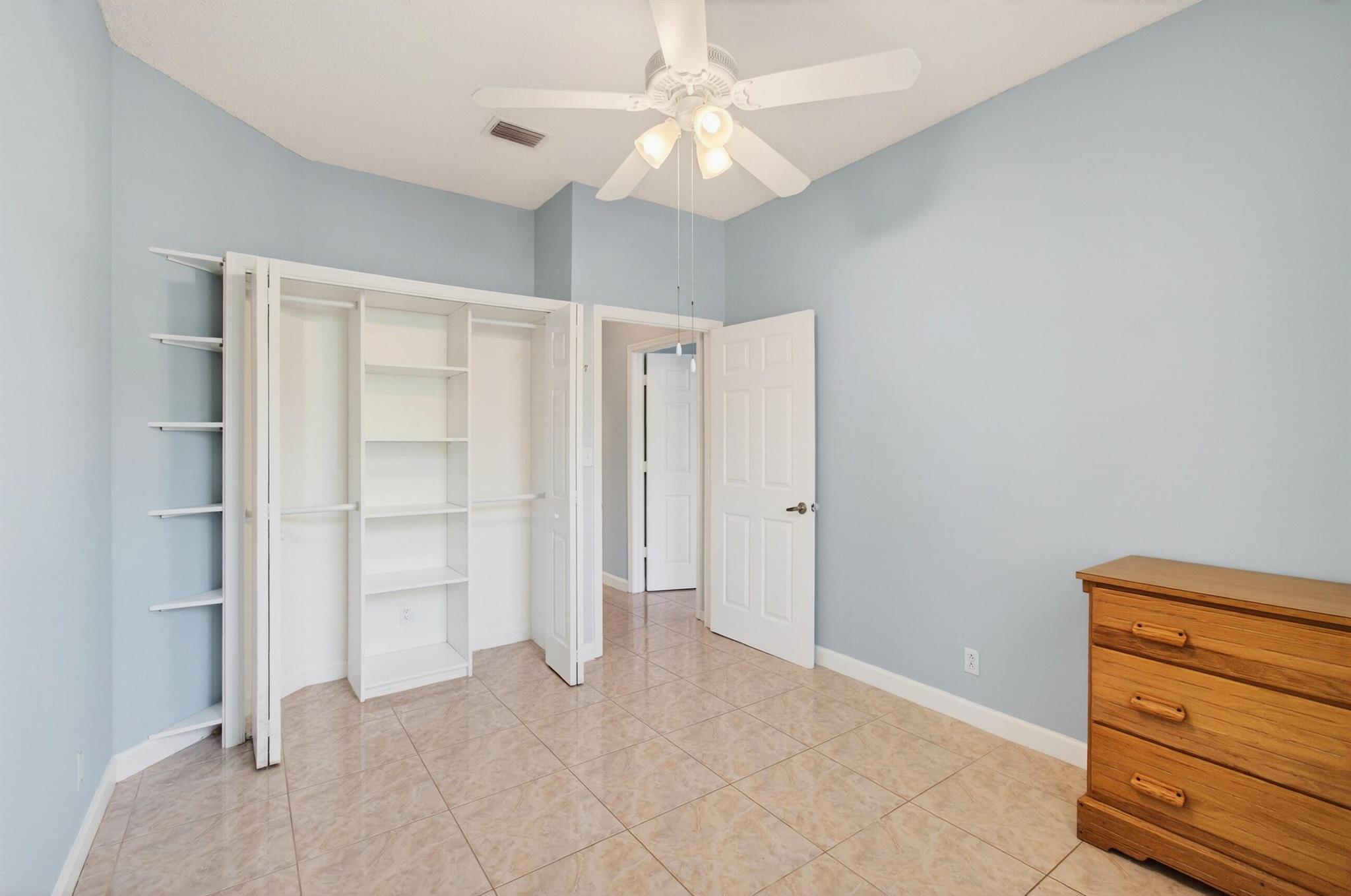 POINCIANA PLACE VILLAS CO - Residential Lease