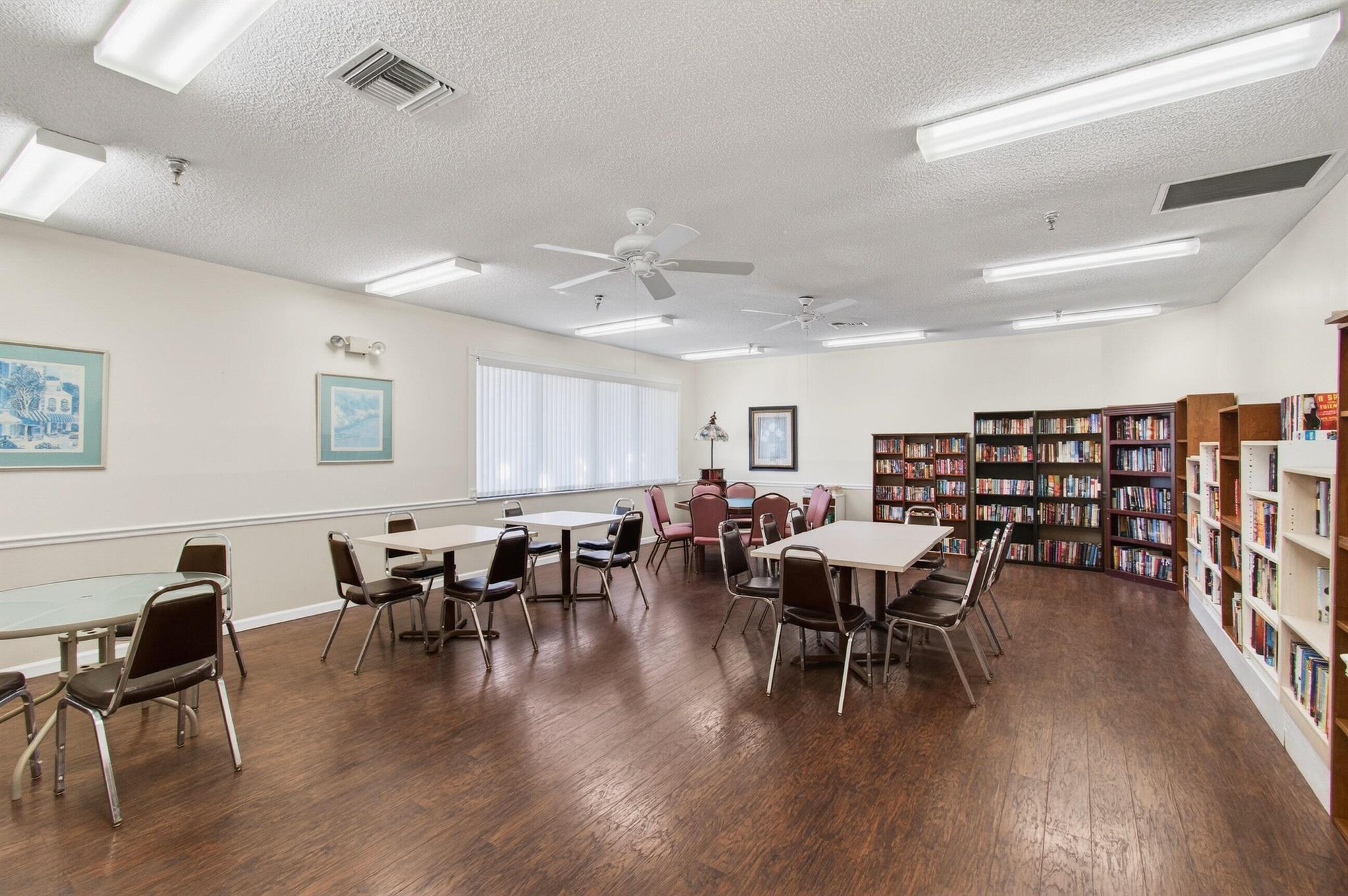 POINCIANA PLACE VILLAS CO - Residential Lease