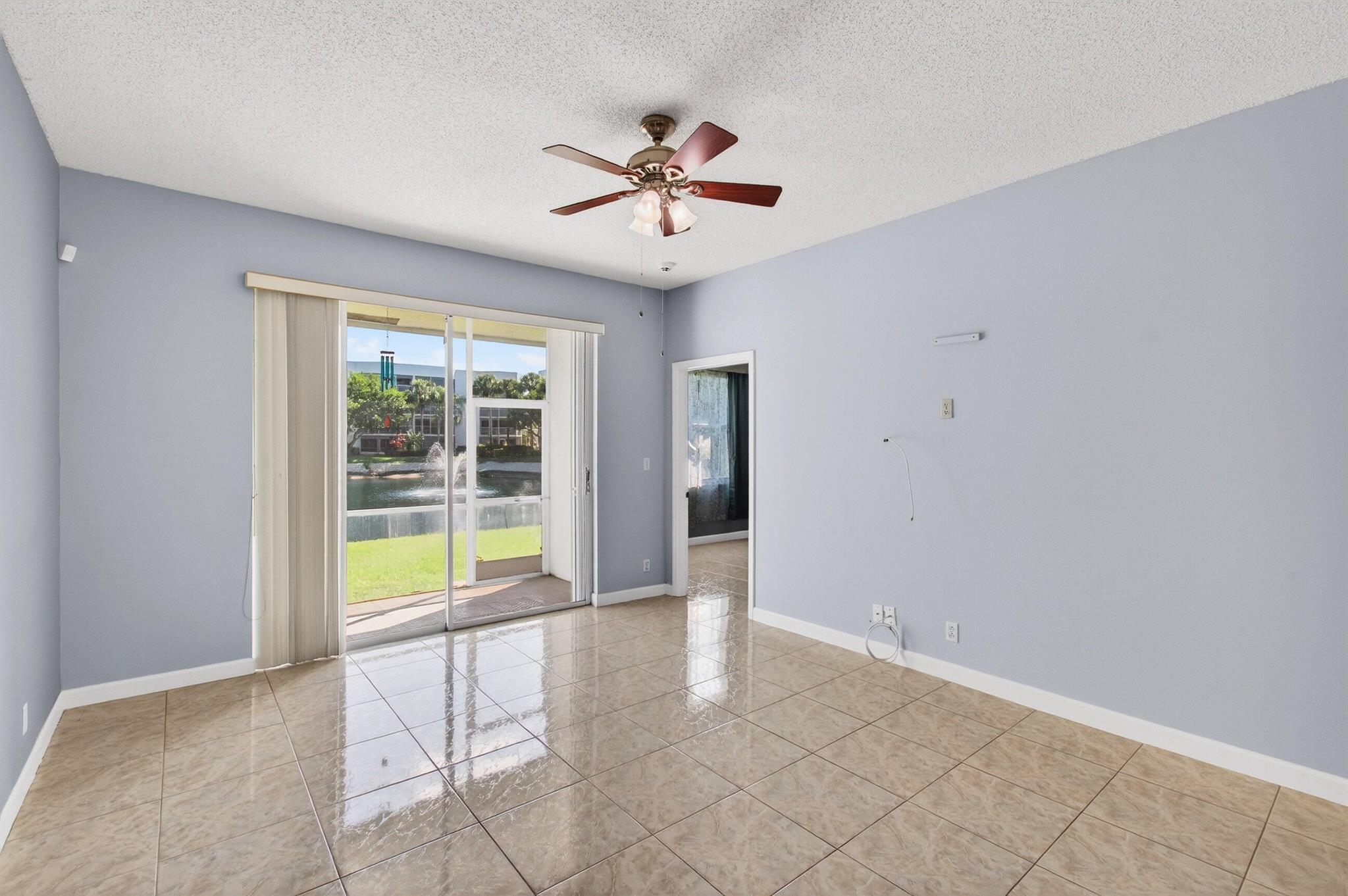 POINCIANA PLACE VILLAS CO - Residential Lease