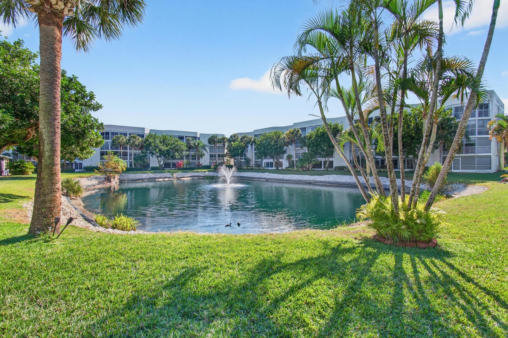 POINCIANA PLACE VILLAS CO - Residential Lease