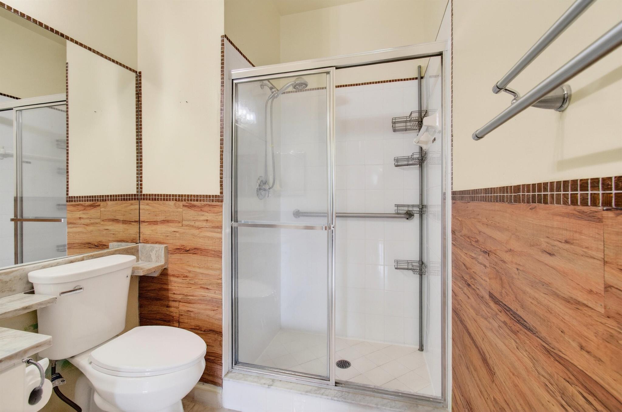 POINCIANA PLACE VILLAS CO - Residential Lease