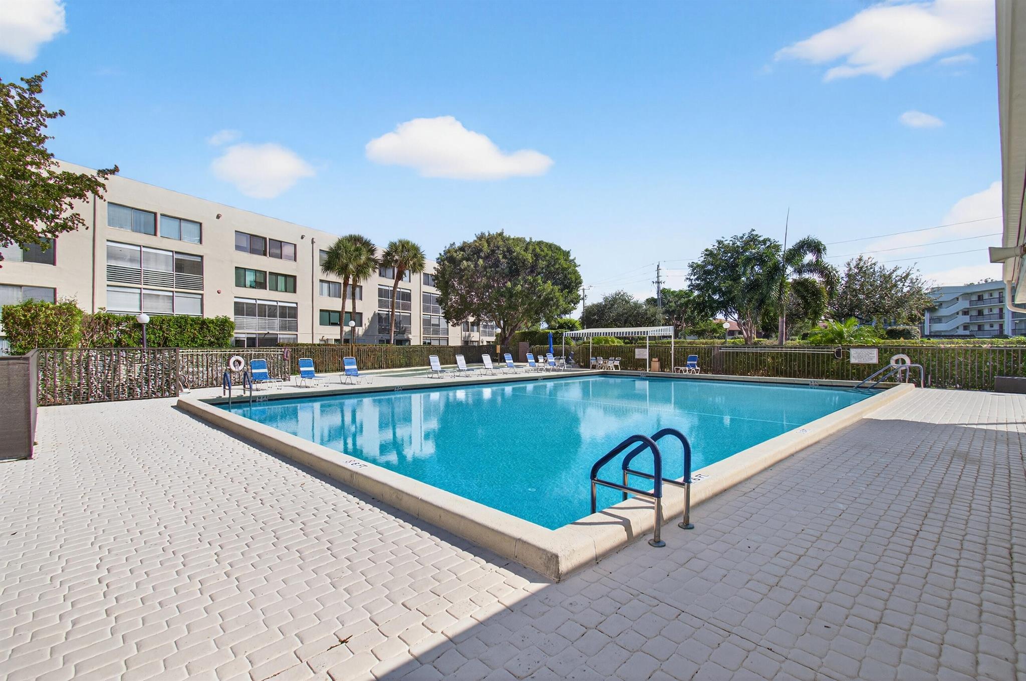 POINCIANA PLACE VILLAS CO - Residential Lease