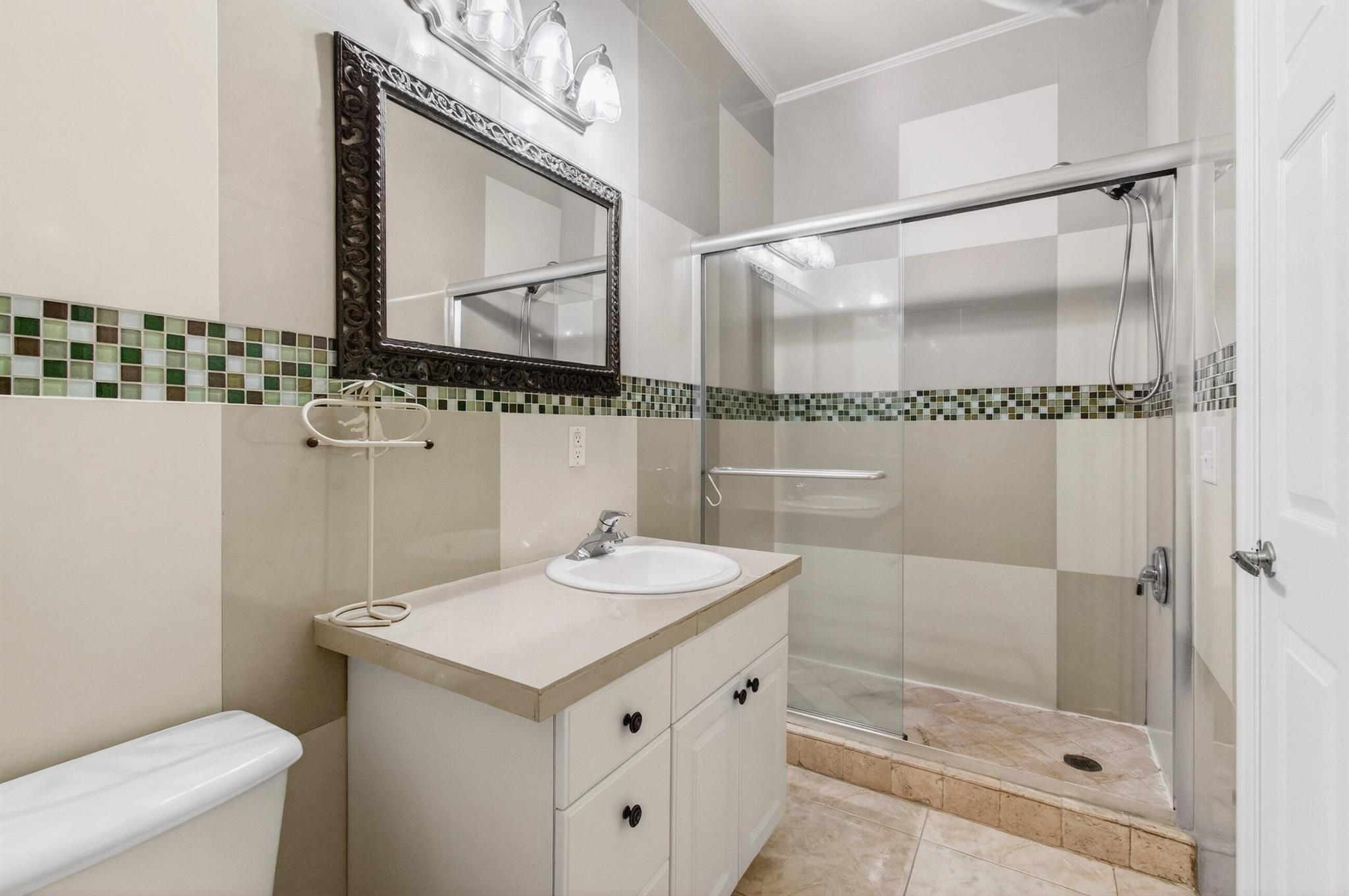 POINCIANA PLACE VILLAS CO - Residential Lease