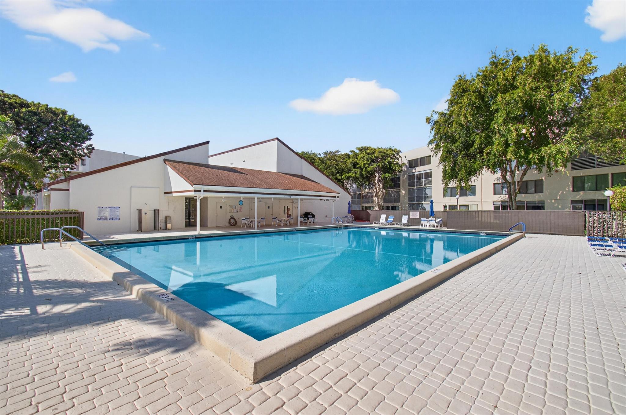 POINCIANA PLACE VILLAS CO - Residential Lease