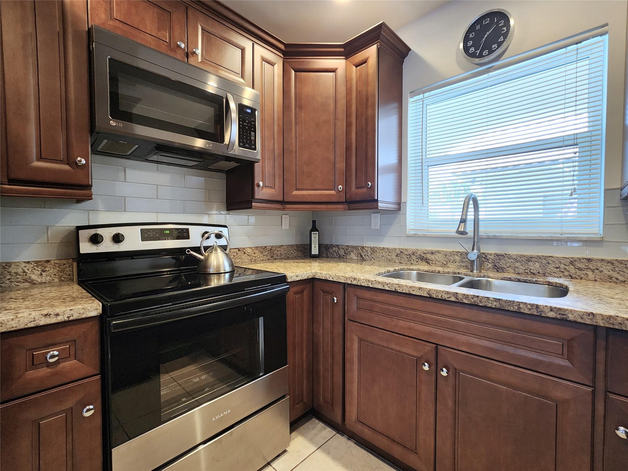 664 SE 20th Ave 26