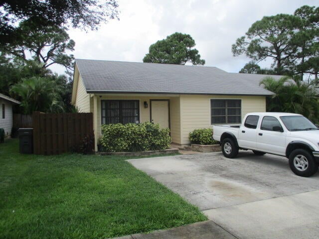 Photo of 9077 E HIGHLAND PINES Drive #9077, Palm Beach Gardens, FL 33418 (MLS # B26052502)