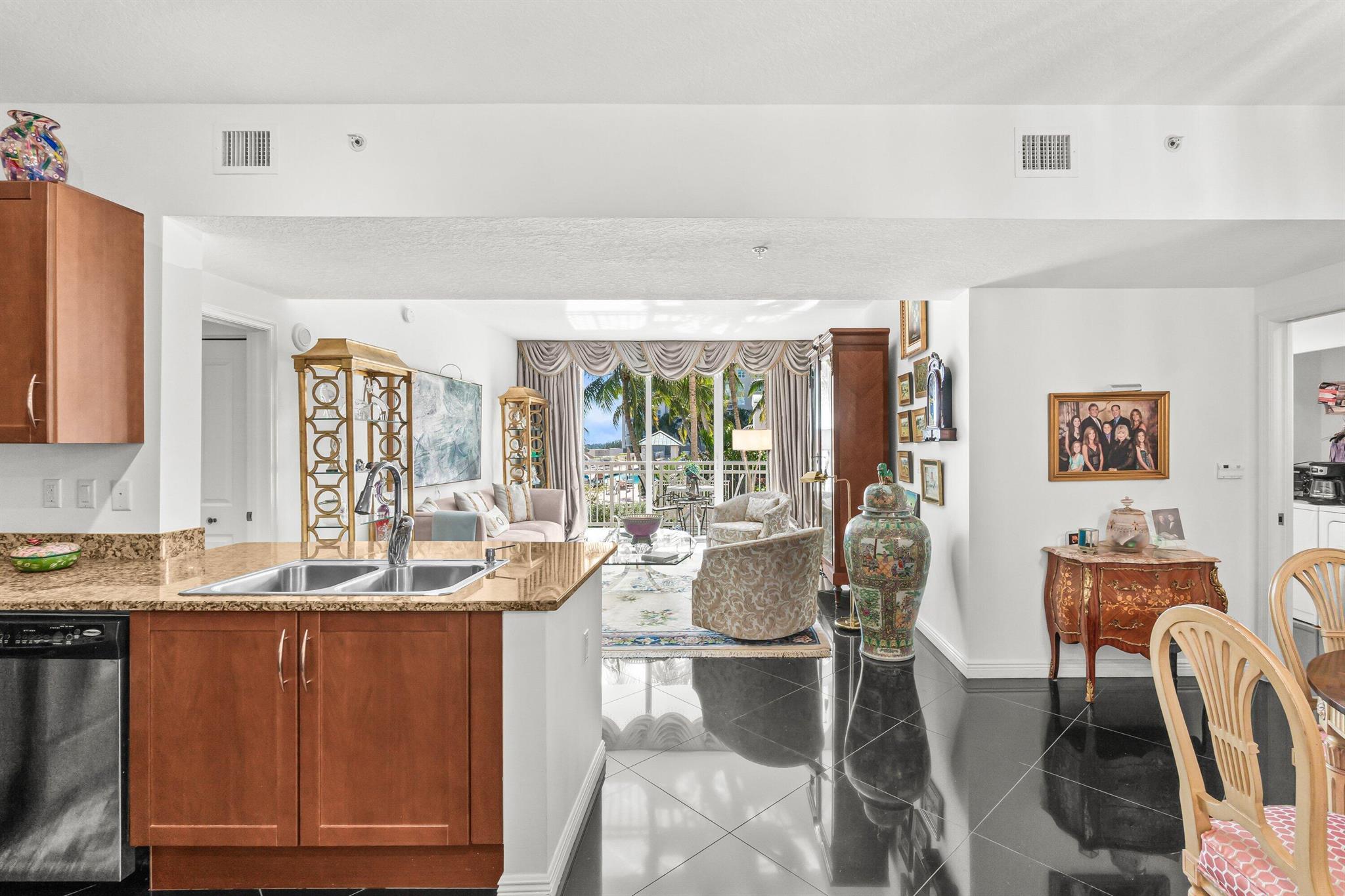 Casa Costa - Residential