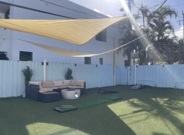 CROISSANT PARK - Residential Lease