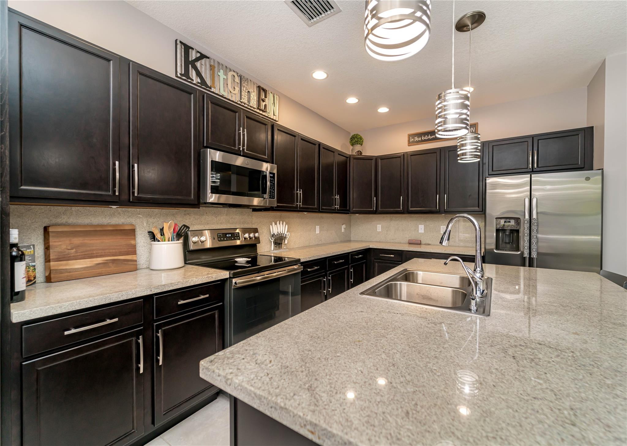 CT INDUSTRIAL PLAT - Residential Lease