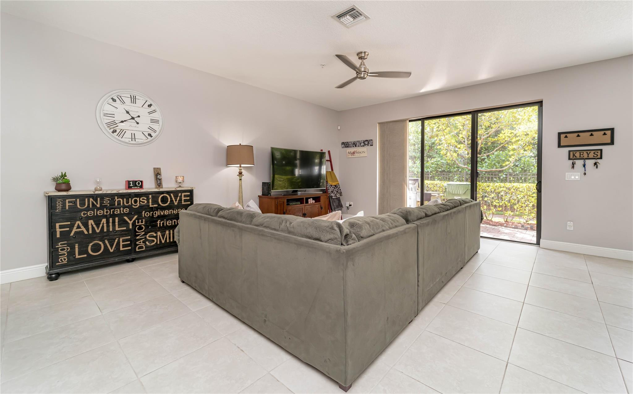 CT INDUSTRIAL PLAT - Residential Lease