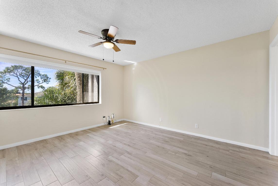 FOUNTAINS OF PALM BEACH CONDO 2 - Residential