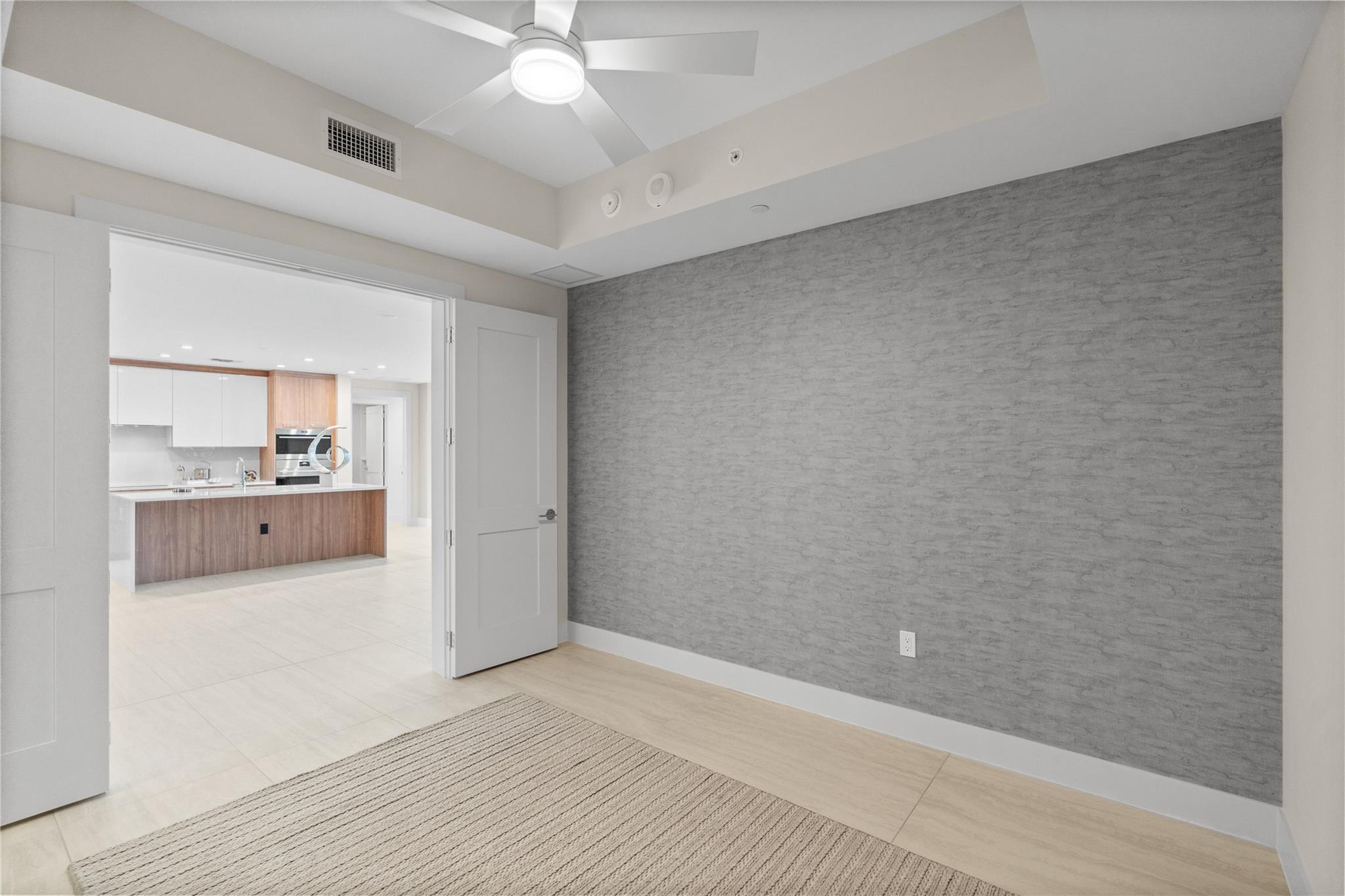 SELENE OCEANFRONT - Residential