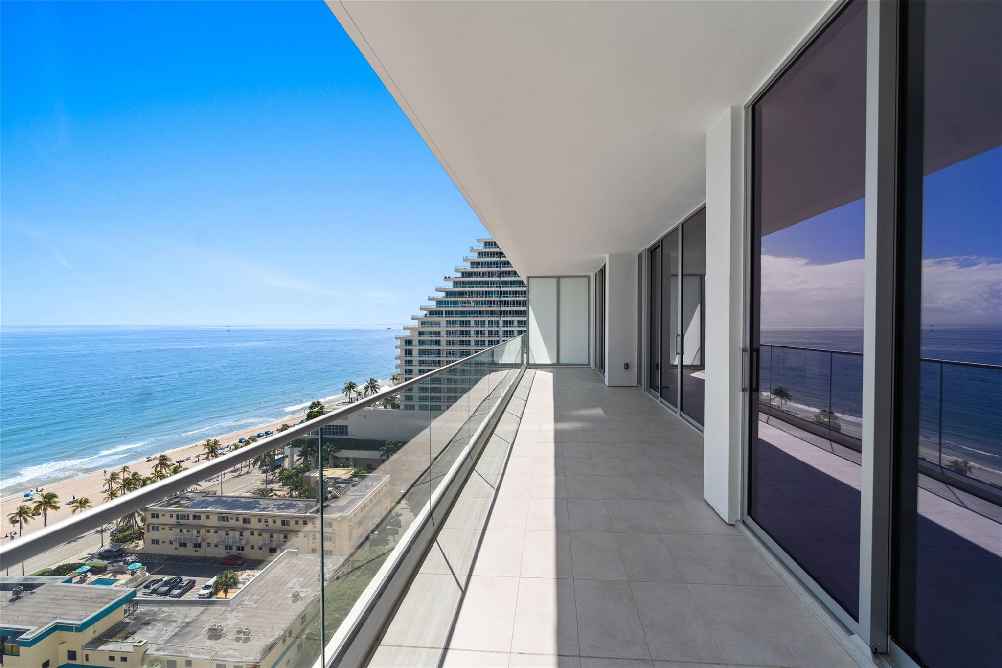 SELENE OCEANFRONT - Residential