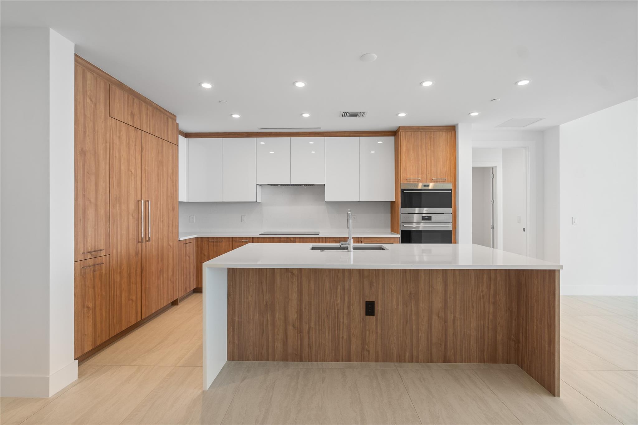 SELENE OCEANFRONT - Residential