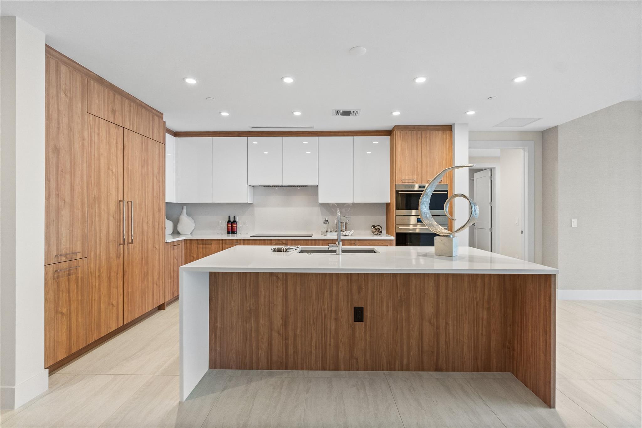 SELENE OCEANFRONT - Residential