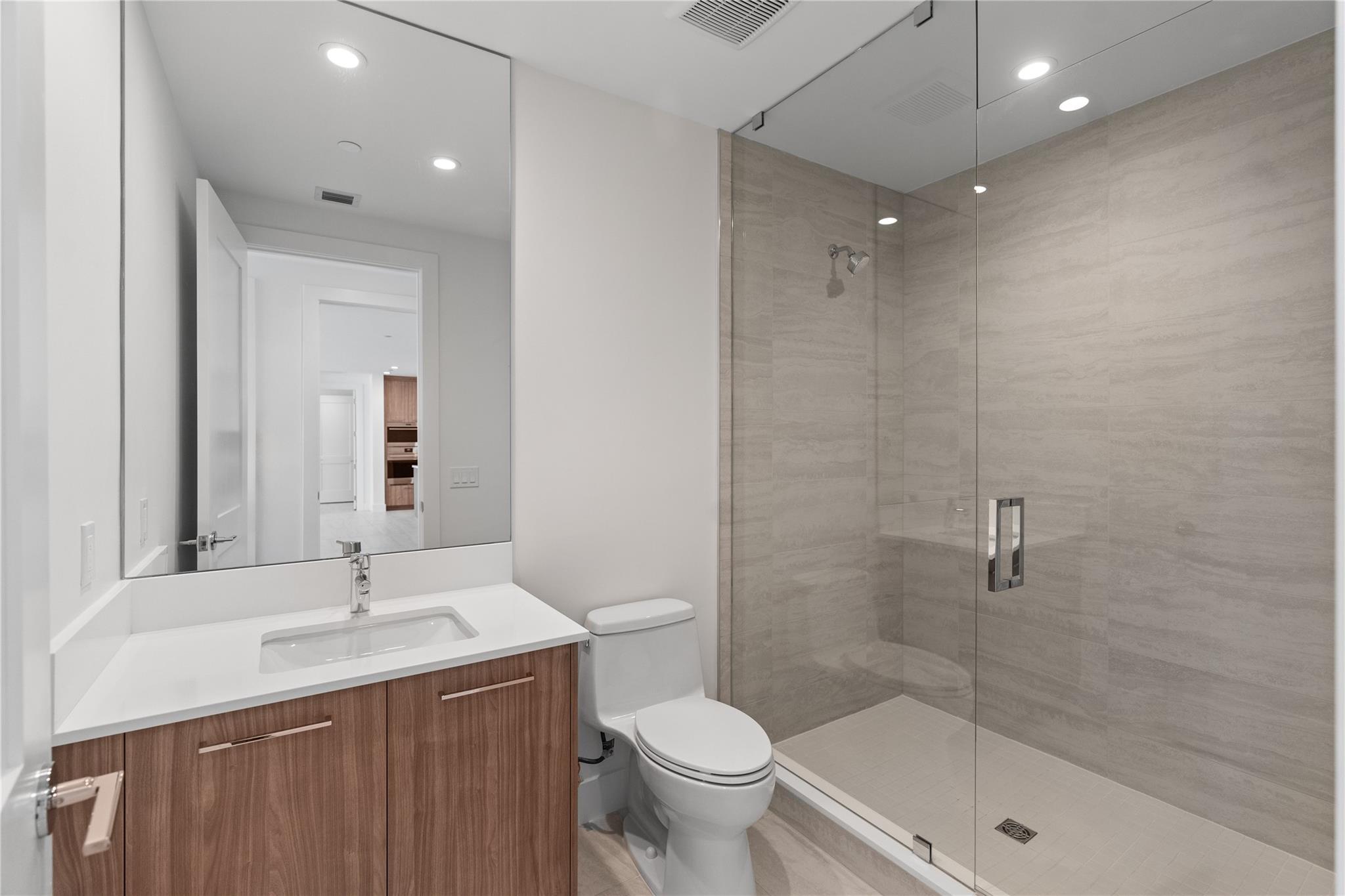 SELENE OCEANFRONT - Residential