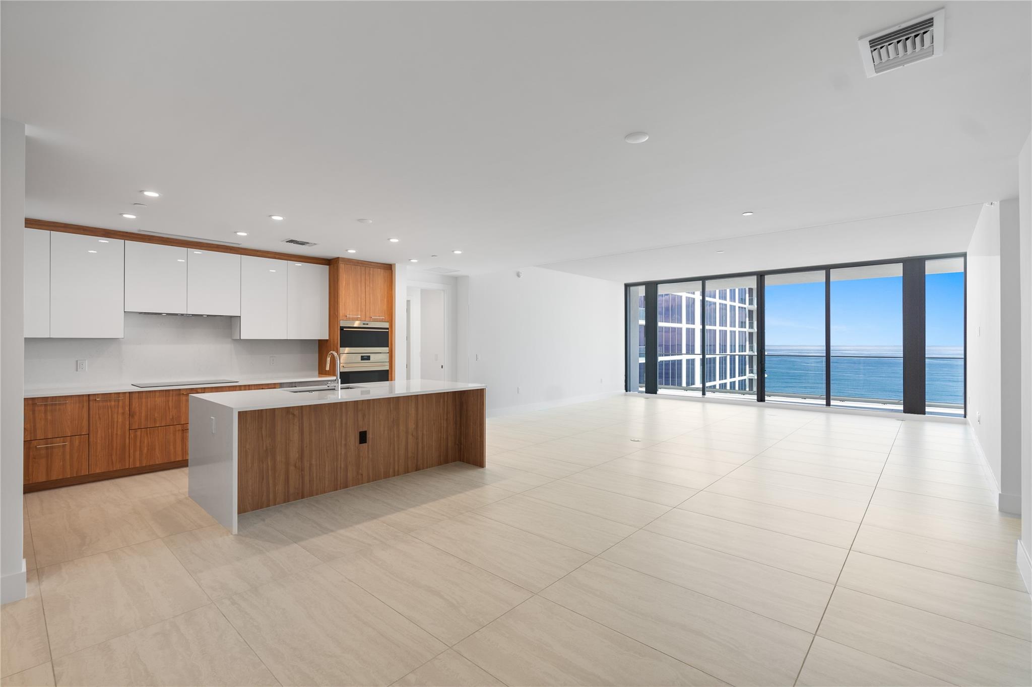 View photos, virtual tours, details... 153 N Seabreeze blvd S-1501