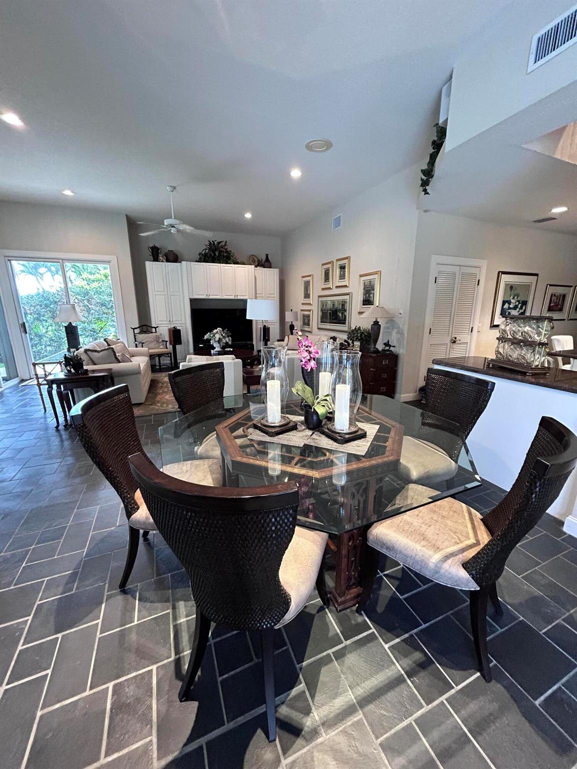 MARINER SANDS - Residential