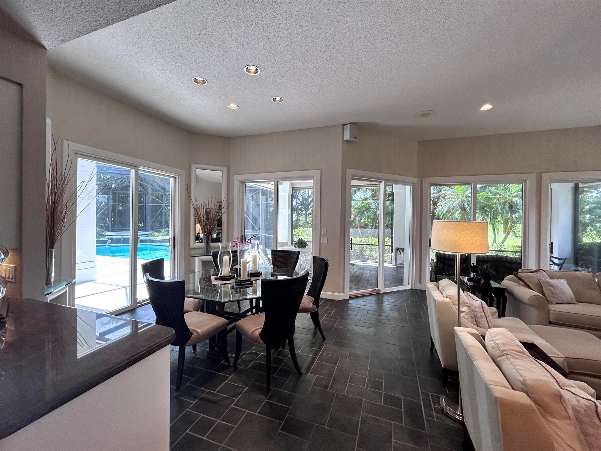 MARINER SANDS - Residential