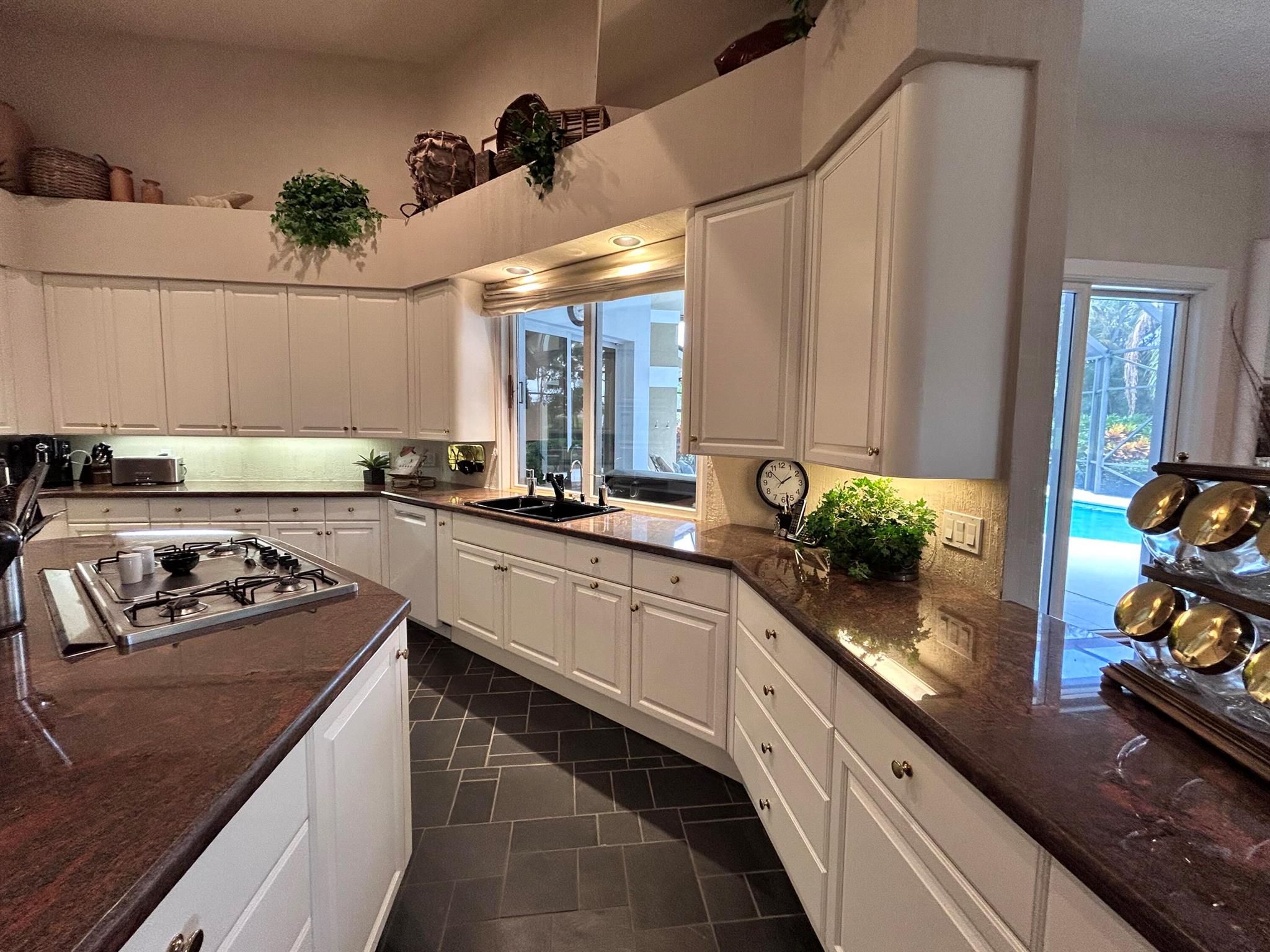 MARINER SANDS - Residential