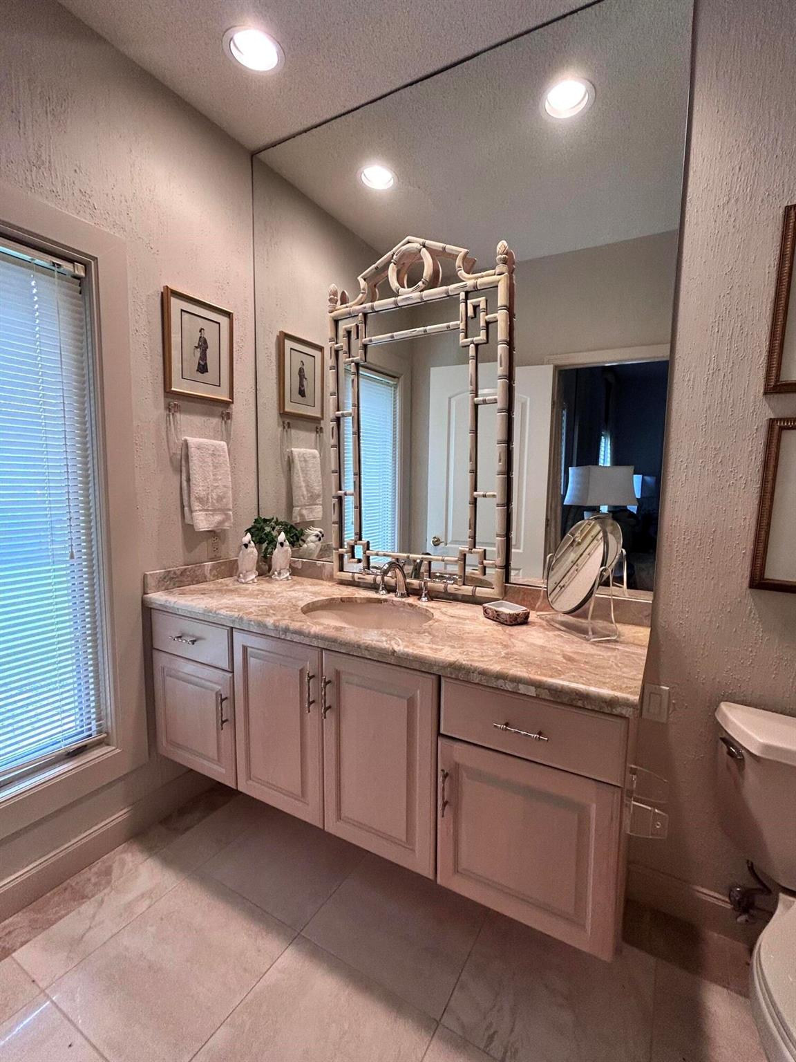 MARINER SANDS - Residential