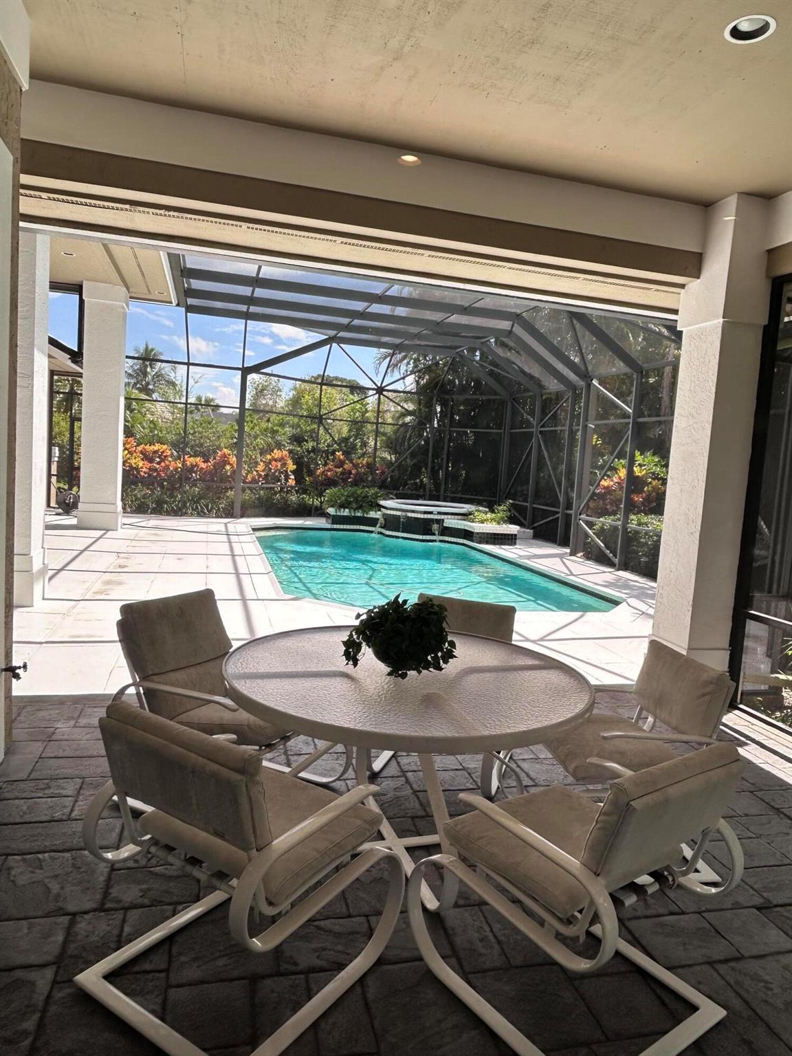 MARINER SANDS - Residential