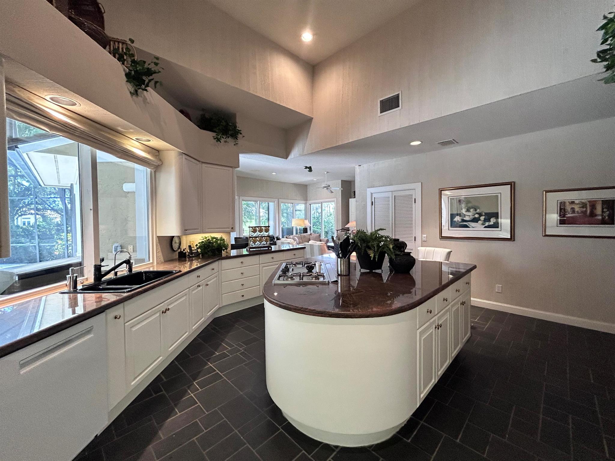 MARINER SANDS - Residential