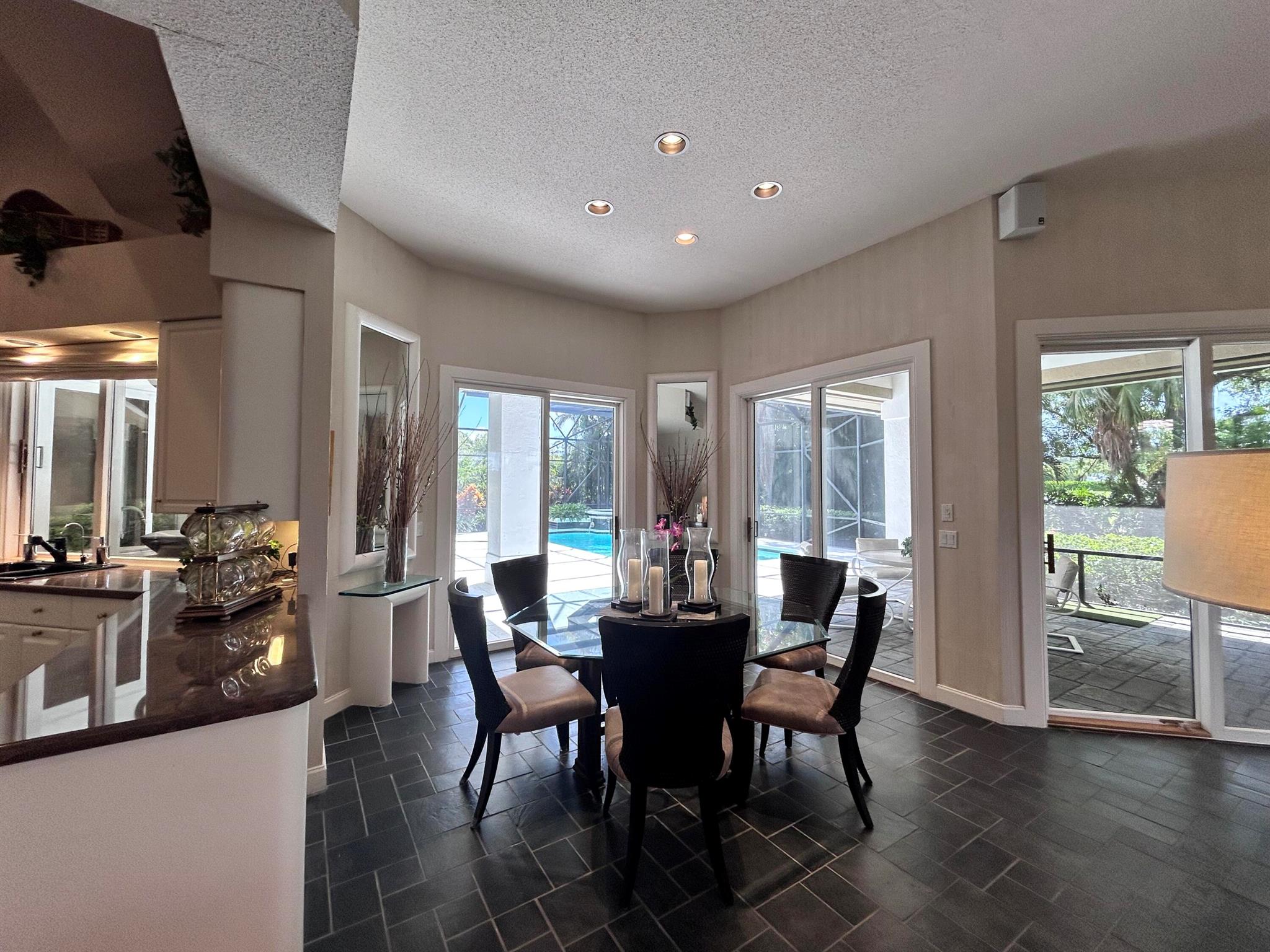 MARINER SANDS - Residential