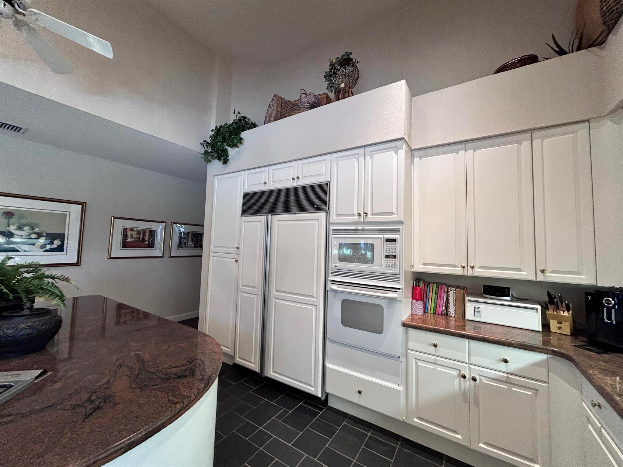 MARINER SANDS - Residential